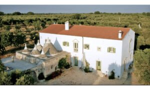Elegant Villa With Trulli and Lamia Near Ostuni, Puglia