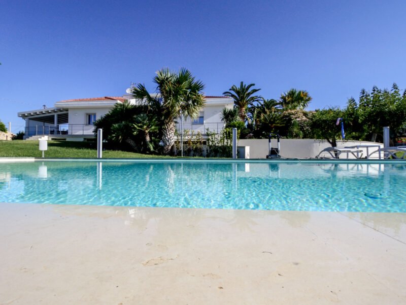 Villa with pool and seaview in Ragusa Sicily