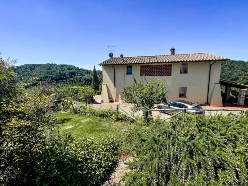 Countryhouse with panoramic views and pool in Marti Tuscany