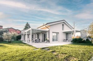 Custoza Modern country house with vineyard and pool