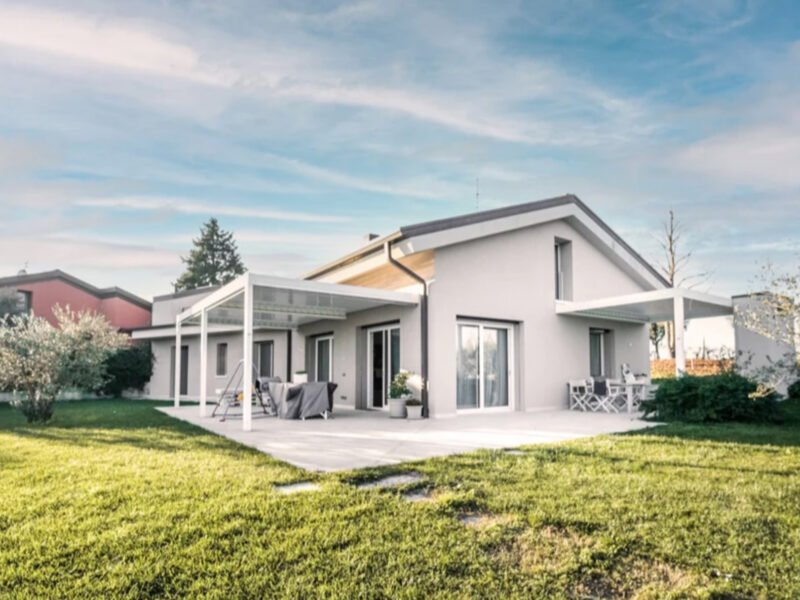 Custoza Modern country house with vineyard and pool