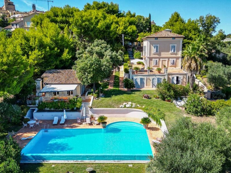 Stunning villa in Civitanova Marche with panoramic sea views, elegant garden, and luxurious amenities