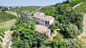 Historic farmhouse in Calamandrana Monferrato with Italian Hillside Real Estate