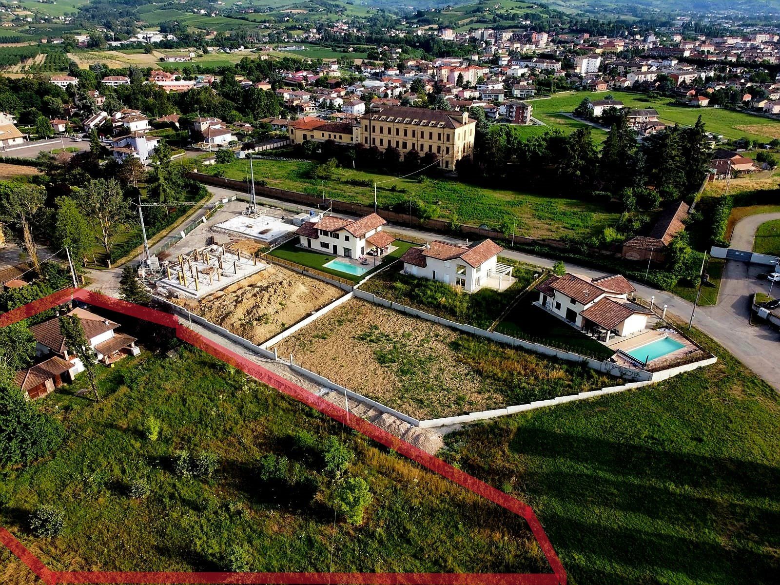New villas and rustic property for sale in Nizza Monferrato by Italian Hillside