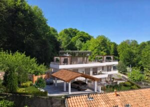 Luxury villa for sale in Stresa Lake Maggiore with Italian Hillside Real Estate