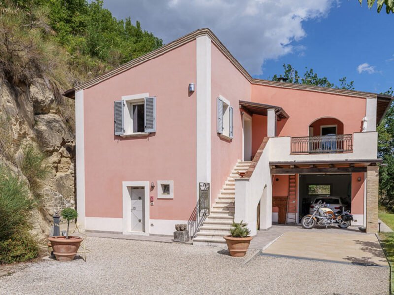 Restored countryside villa for sale in Ascoli Piceno, Marche, Italy – Italian Hillside Real Estate