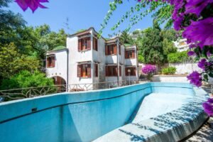 Independent sea view villa with swimming pool in Vietri sul Mare on the Amalfi Coast – Italian Hillside